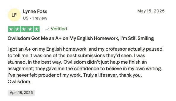 A 5-star Trustpilot review from Lynne Foss praising Owlisdom for helping her achieve an A+ on her English homework